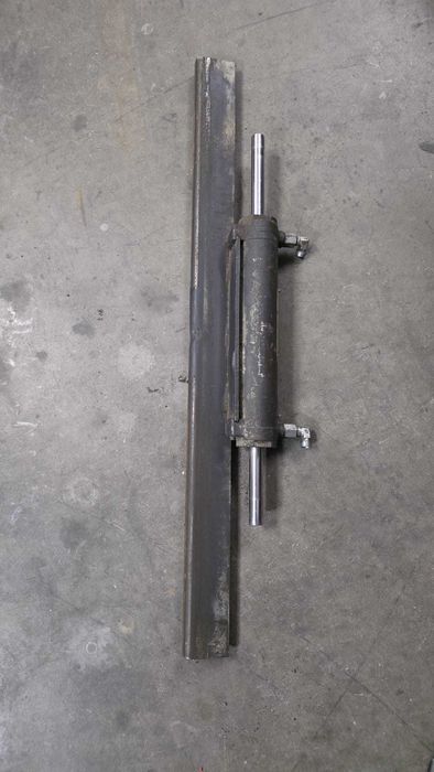 Cilindros hidráulicos de deslocamento lateral