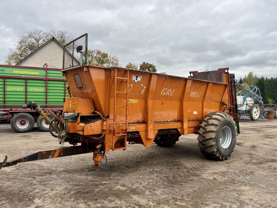Rozrzutnik obornika 10-12 ton