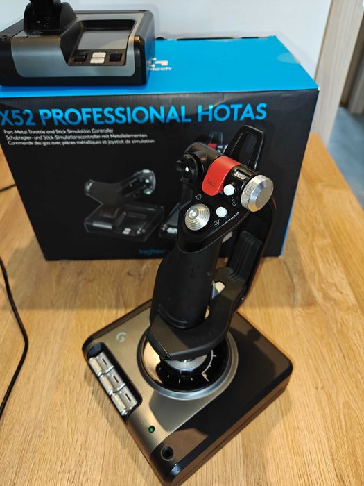 Logitech X-52 Pro HOTAS