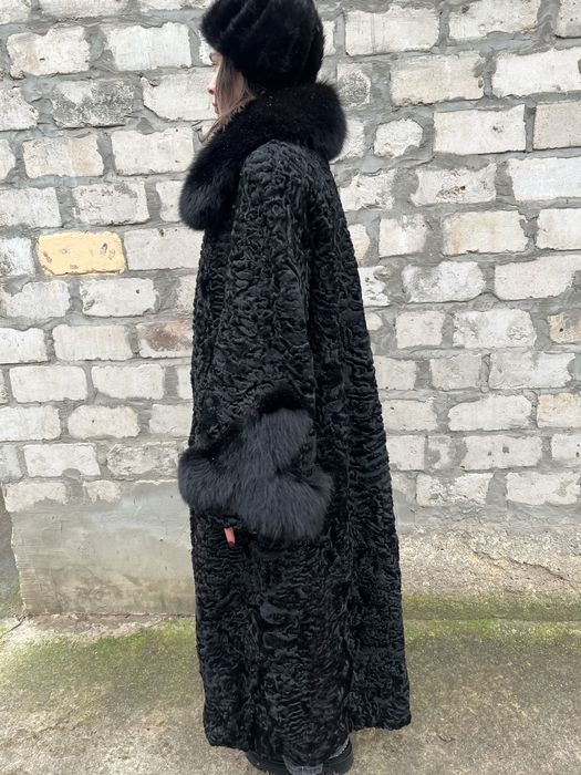 Шуба з натурального хутра вінтаж каракуль