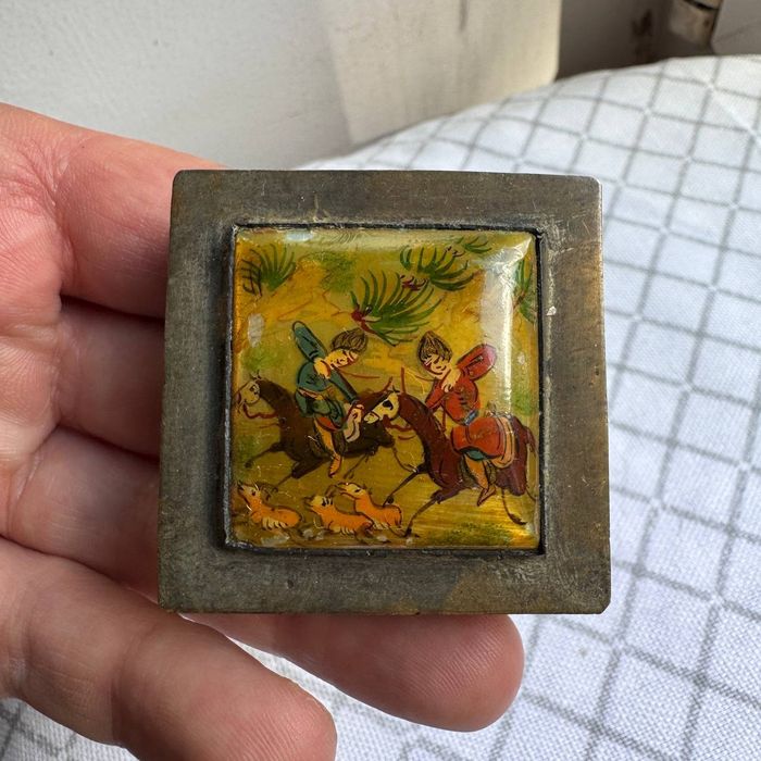 Puzderko/ Szkatułka Persja Mosiądz/Muszla przełom XIX -XX wieku