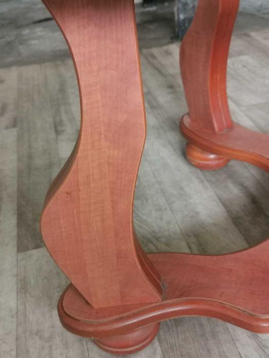 Stolik kawowy z szybą