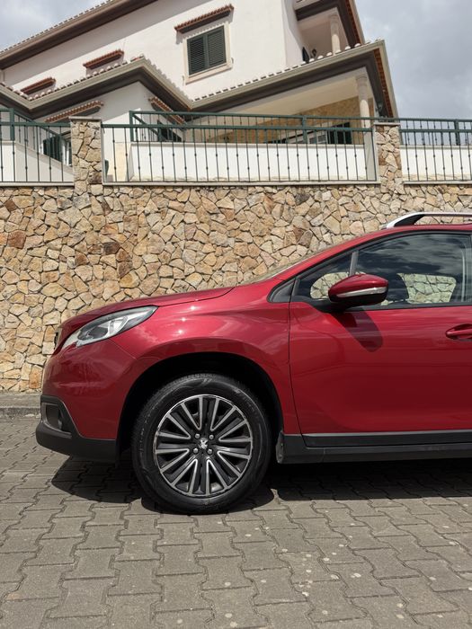 Peugeot 2008 ano 2019 como novo diesel