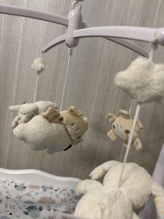 Мобиль музыкальный на детскую кроватку