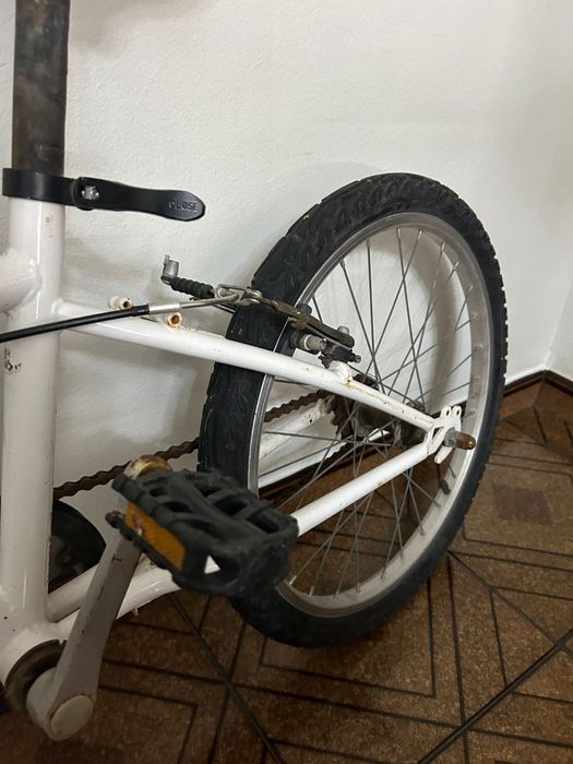Bicicleta Btwin branca