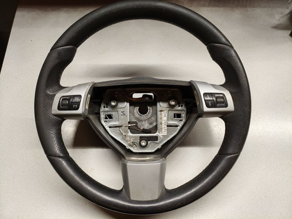 Kierownica wielofunkcyjna Opel Astra H Zafira B skóra multifunkcyjna
