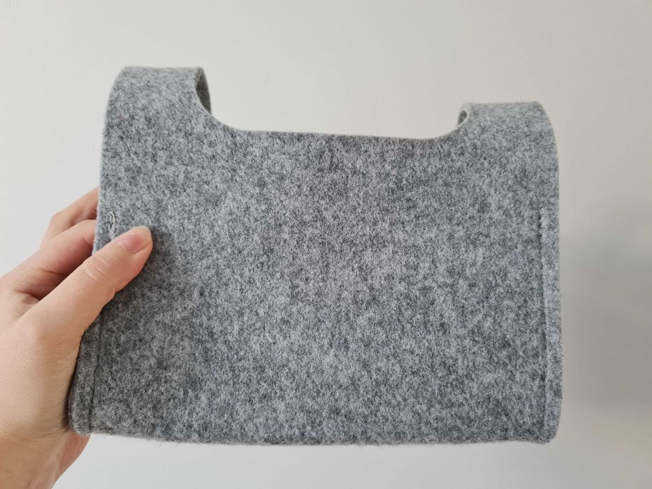 Torebka wisząca mini szara filc Nest meble Vox torba pojemnik filcowy