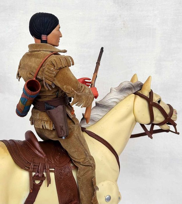2 Figuras: Mascarilha e Tonto. Anos 60/70.