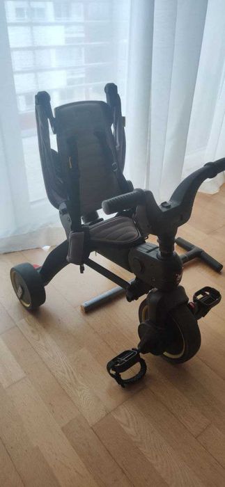 Doona Liki Trike S1 (triciclo dobrável / dimensões mala de cabine)