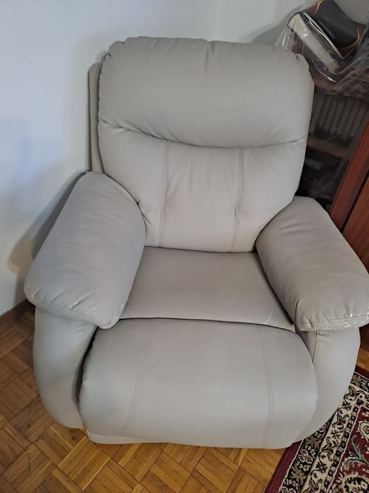 Fotel seniora rozkładany
