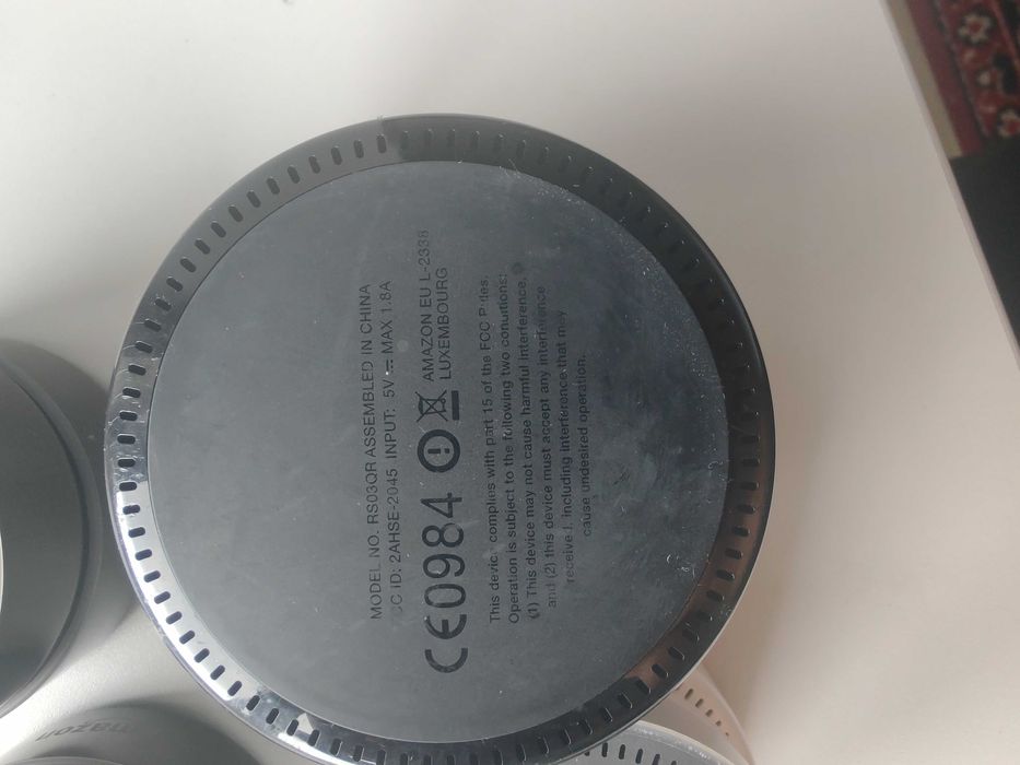 Лот Amazon Echo Dot 2-го покоління - чорний RS03QR