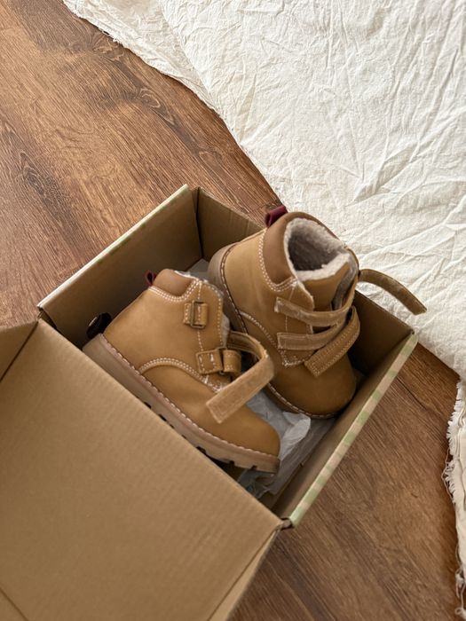 Дитячі демисезонні черевики Chicco 24 розмір