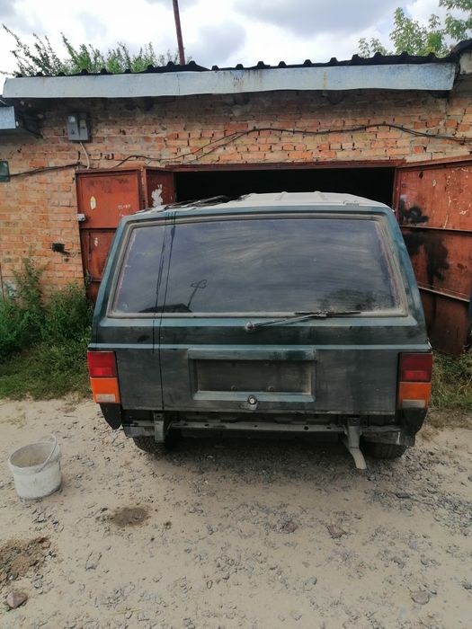 Jeep cherokee XJ 4.0 трехдверный