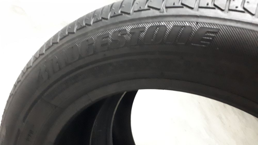 Dois pneus novos 185/55R15 82T Bridgestone, Renault Clio2, Opel CorsaC