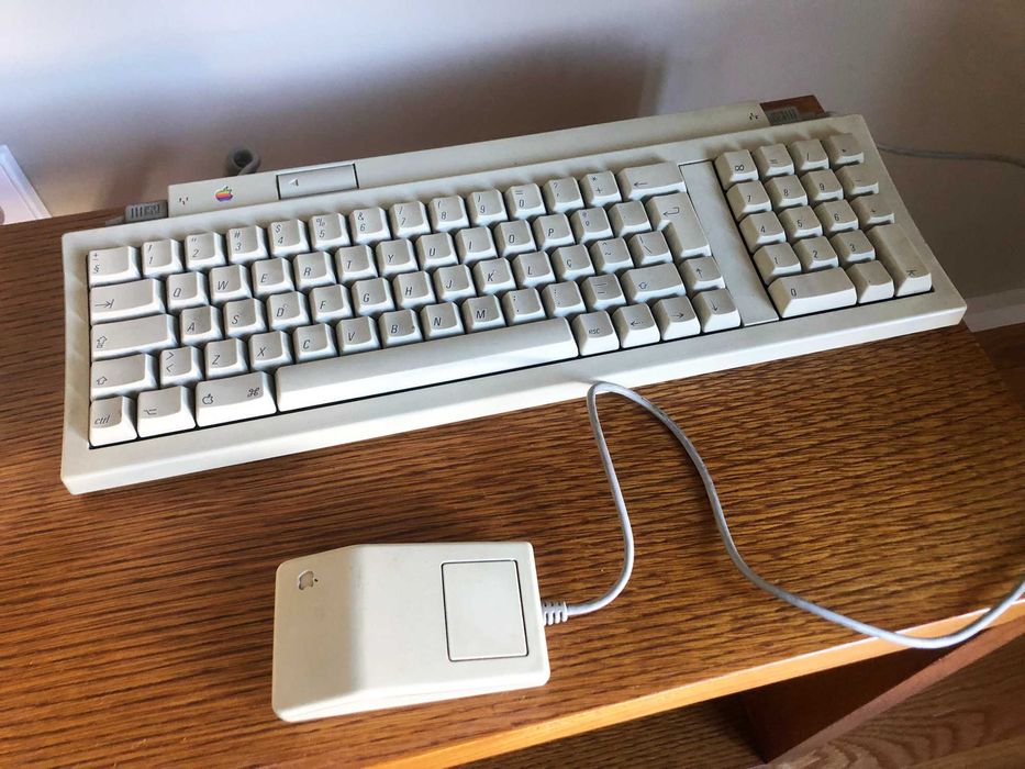 Macintosh Classic Apple Mac M0420 Computador