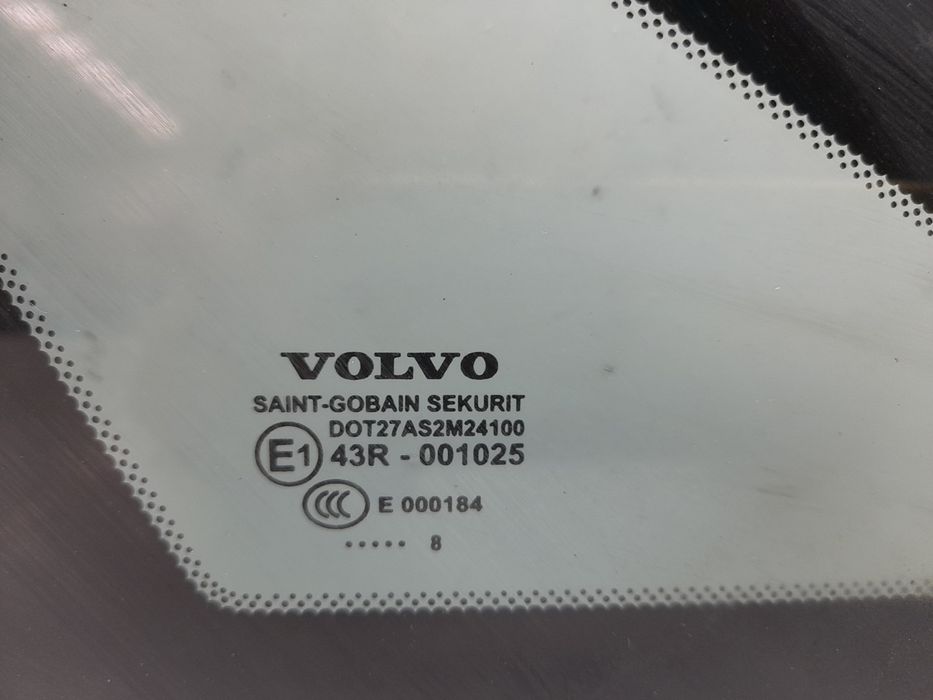 Vidro triangular da porta trás direito VOLVO S40 II (MS)