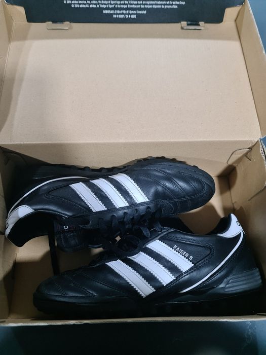 Chuteiras adidas kaiser