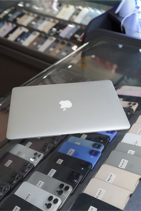 MacBook Air 13 2012 i5/4/128
