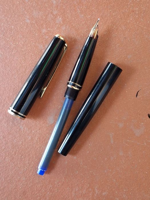 Caneta tinteiro Montblanc Classic