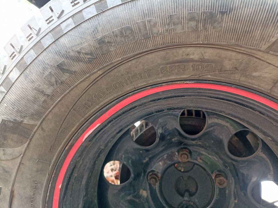 4 Jantes Off-Road 15” Deep Dish + 4 Pneus MT 31x10.50 R15