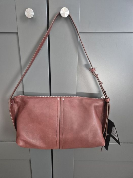 Сумка на плече зі шкіри наппа massimo dutti