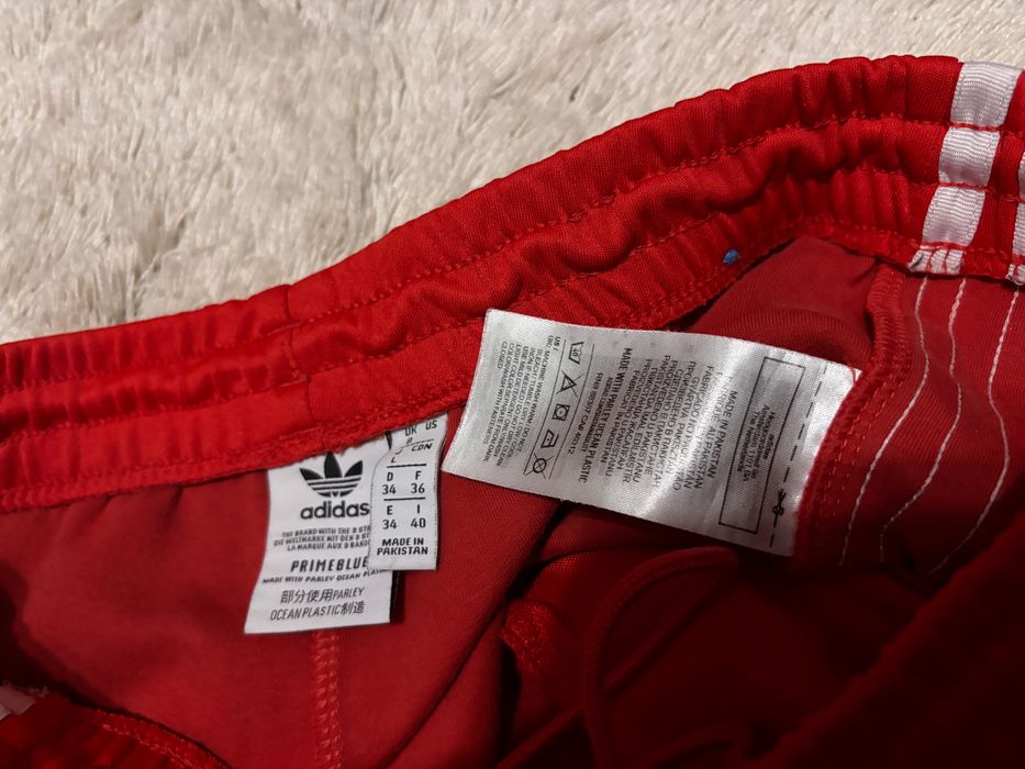 Czerwone spodnie sportowe dresowe