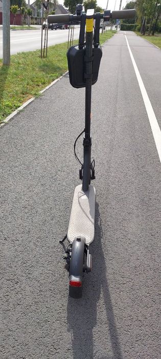 Електро самокат Xiaomi Essential