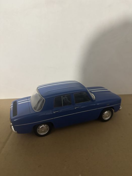 Renault 8 Gordini escala 1:24