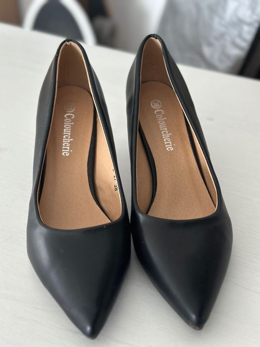 Sapato preto clássico