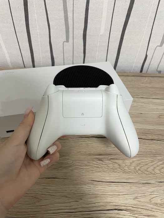 Консоль Xbox Series S