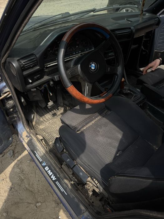 Продам Bmw e30 1987 1.8