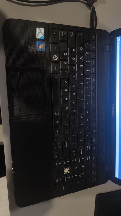 Toshiba 15 laptop satellite C850 - 12R