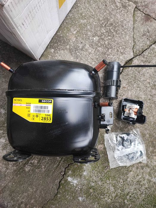 Компресор для холодильної вітрини