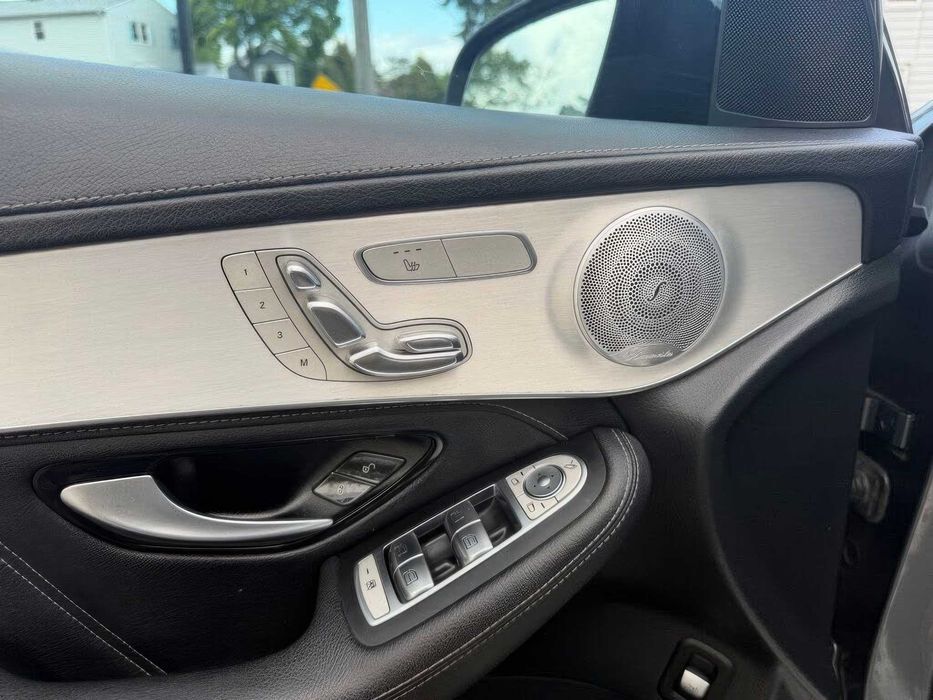 Mercedes-Benz Glc      2019