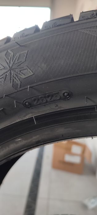 245/50R18 Nowe opony zimowe Triangle Snowlink PL02