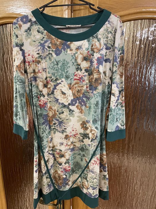 Блуза L-XL 42 розмір