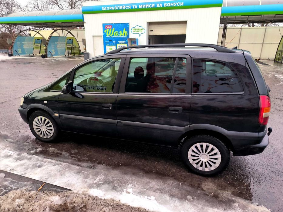 Опель Зафіра 7 місний мінівен
