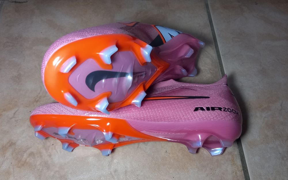 Chuteira nike air zoom mercurial vapor 16 pro