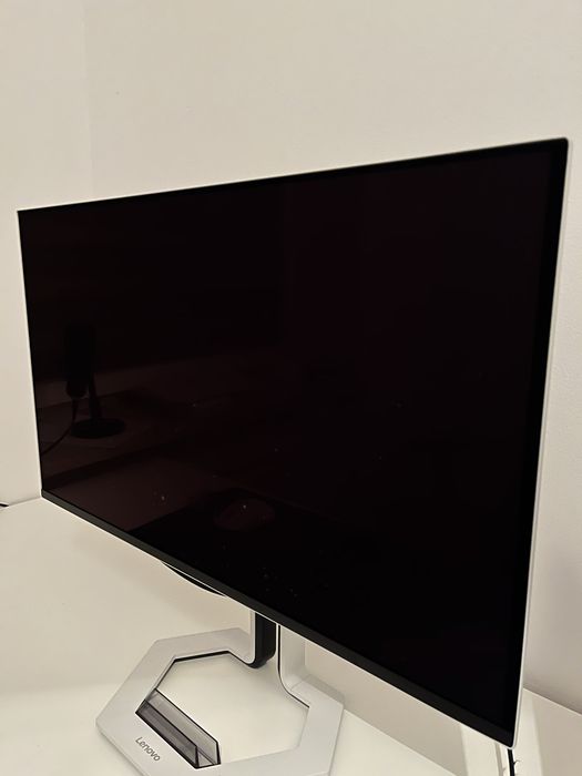 Komputer 9800x3d RTX5070 + monitor OLED 280Hz 4k