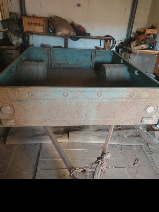 Автомобільний причіп  ХТ-81024