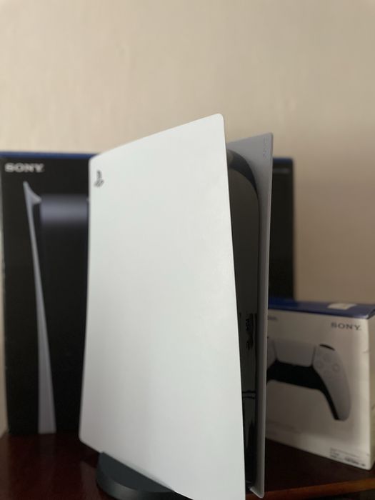 PS5 Digital edition(825gb)