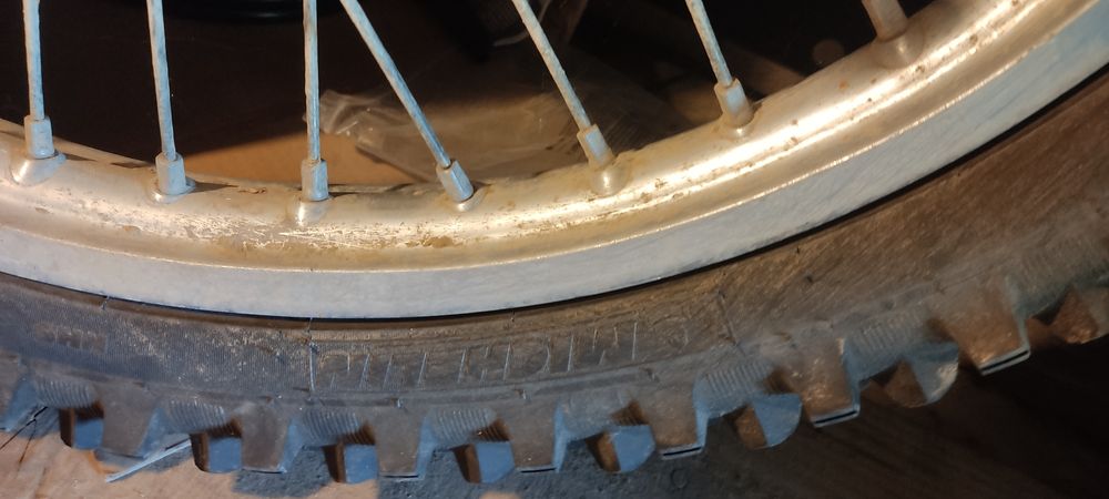 Opona Koło przednie  90/100/21 Husqvarna KTM kawasaki honda