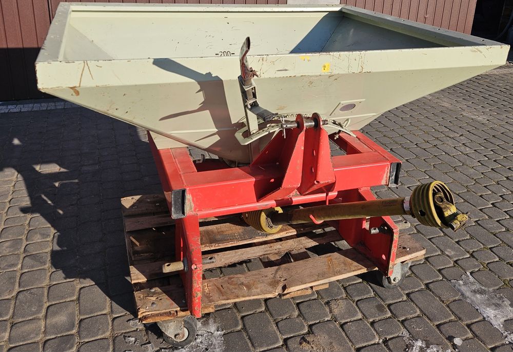 Rozsiewacz nawozu  Kuhn rauch zsa 600 w oryginale