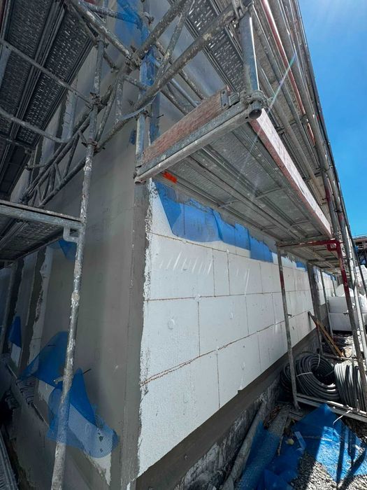 Aplicação Térmico Profissional  Dação de capoto (ETICS) com qualidade profissional...