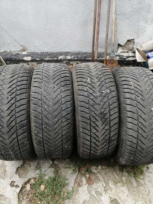 РЕЗИНА 245/55/17.