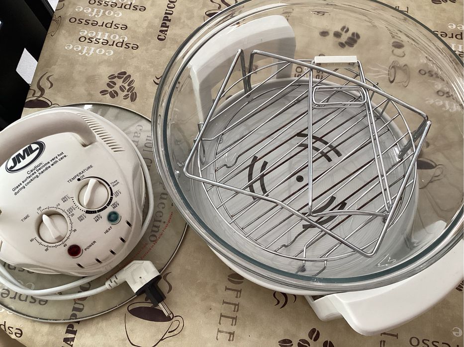 Forno elétrico com utensílios