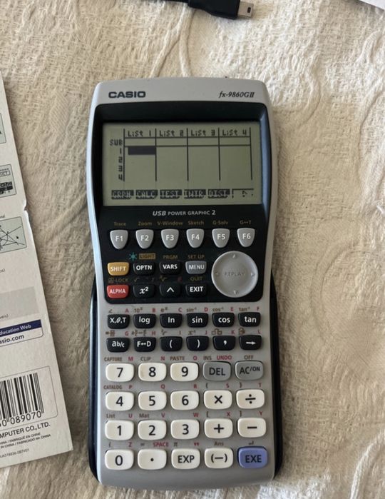 Calculadora cientifica  fx- 9860 casio