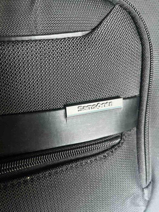 сумка для подорожей та ноутбука 15,6 Samsonite чорна 30\42см