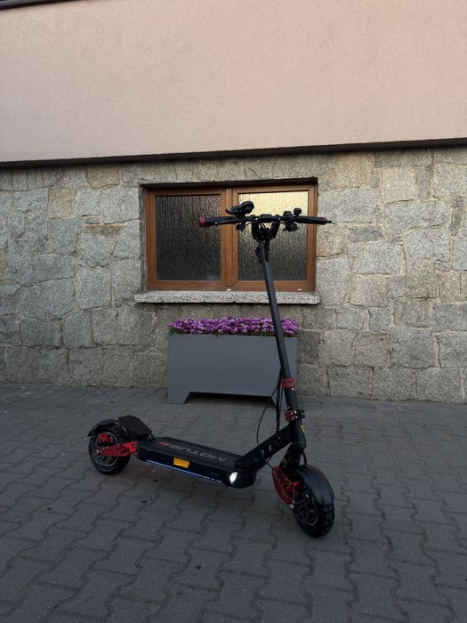 Hulajnoga Motus 10 Pro Sport *Zadbana*