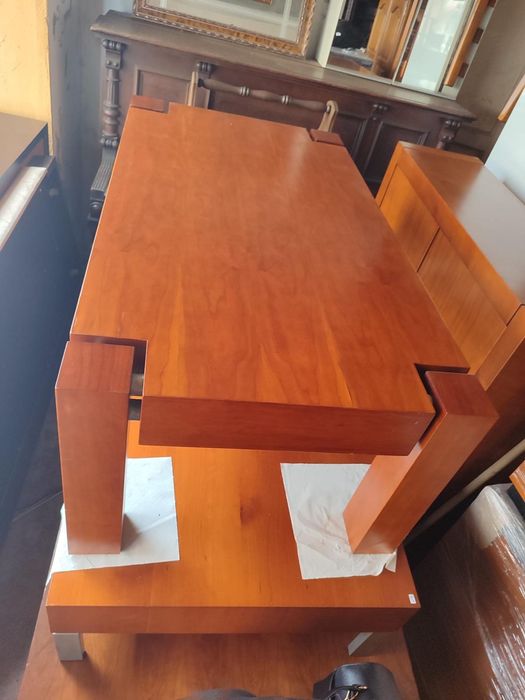 Mesa de centro em cerejeira